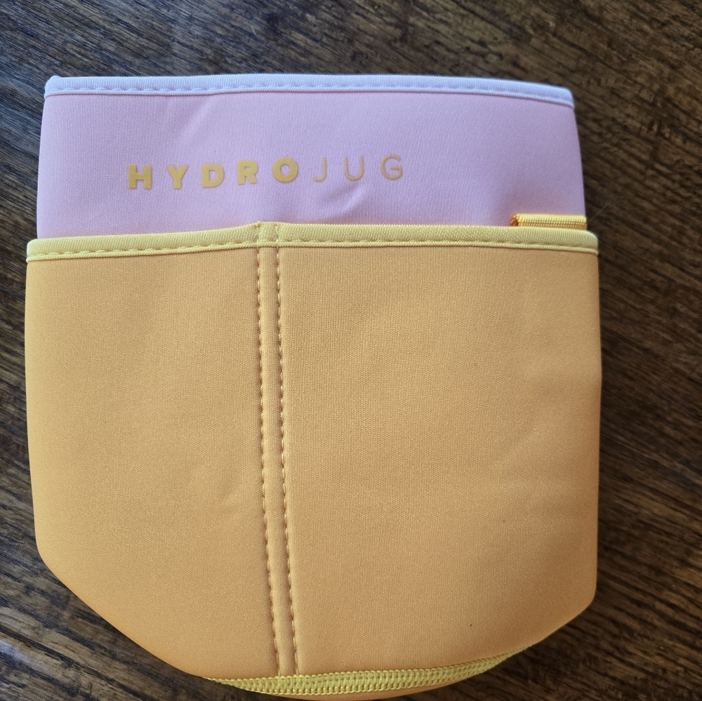 Hudrojug Hip Pack Sleeve. Retired Color. New In Package